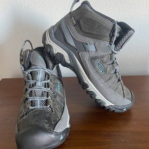 Keen Women's Targhee III Waterproof Mid